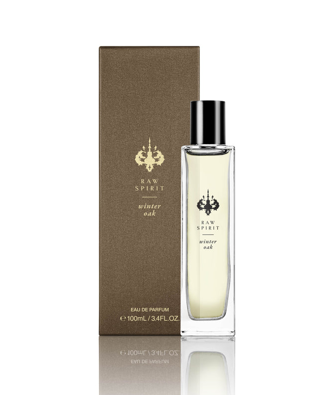 Winter Oak perfume is a decadent fragrance with smooth, creamy notes of aged American oak and layers of suede, saffron, premium Haitian vetiver and musk.